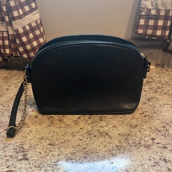 Christian Siriano for Payless crossbody shoulder bag. Black and White - Picture 5 of 13